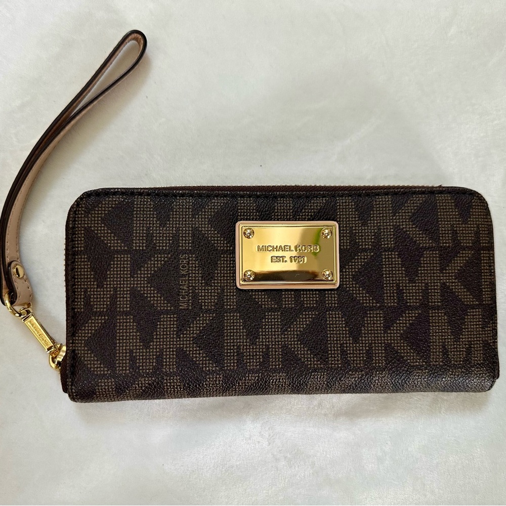 Michael Kors Leather Wallet